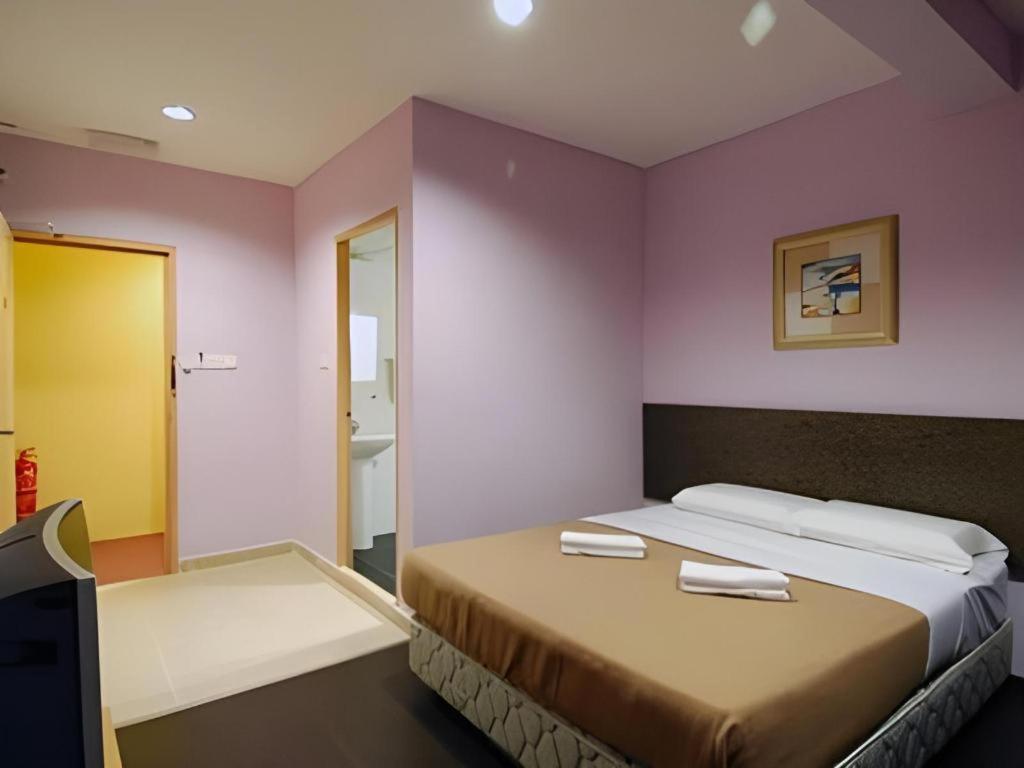 Aristo Hotel @ Putatan Kota Kinabalu Ngoại thất bức ảnh