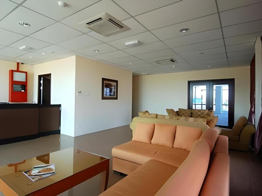 Aristo Hotel @ Putatan Kota Kinabalu Ngoại thất bức ảnh
